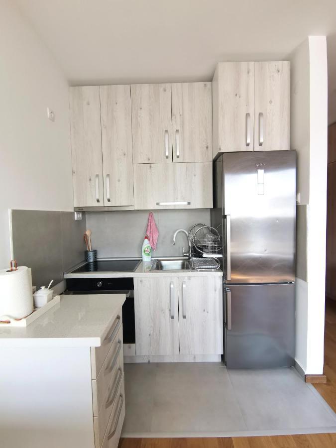 Stan Na Dan M Apartment Novi Sad Ngoại thất bức ảnh