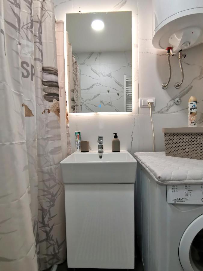Stan Na Dan M Apartment Novi Sad Ngoại thất bức ảnh
