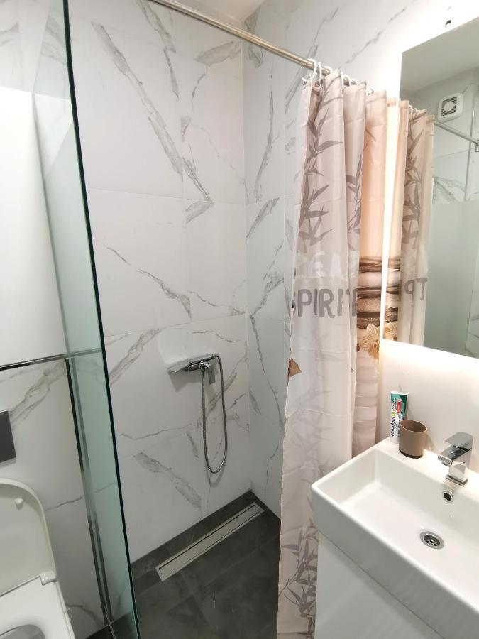 Stan Na Dan M Apartment Novi Sad Ngoại thất bức ảnh