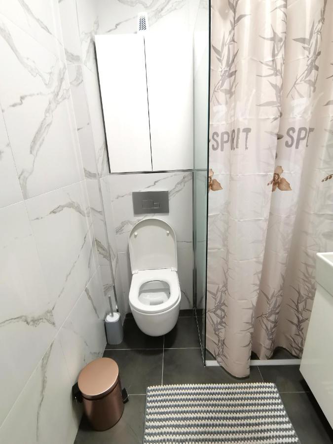 Stan Na Dan M Apartment Novi Sad Ngoại thất bức ảnh
