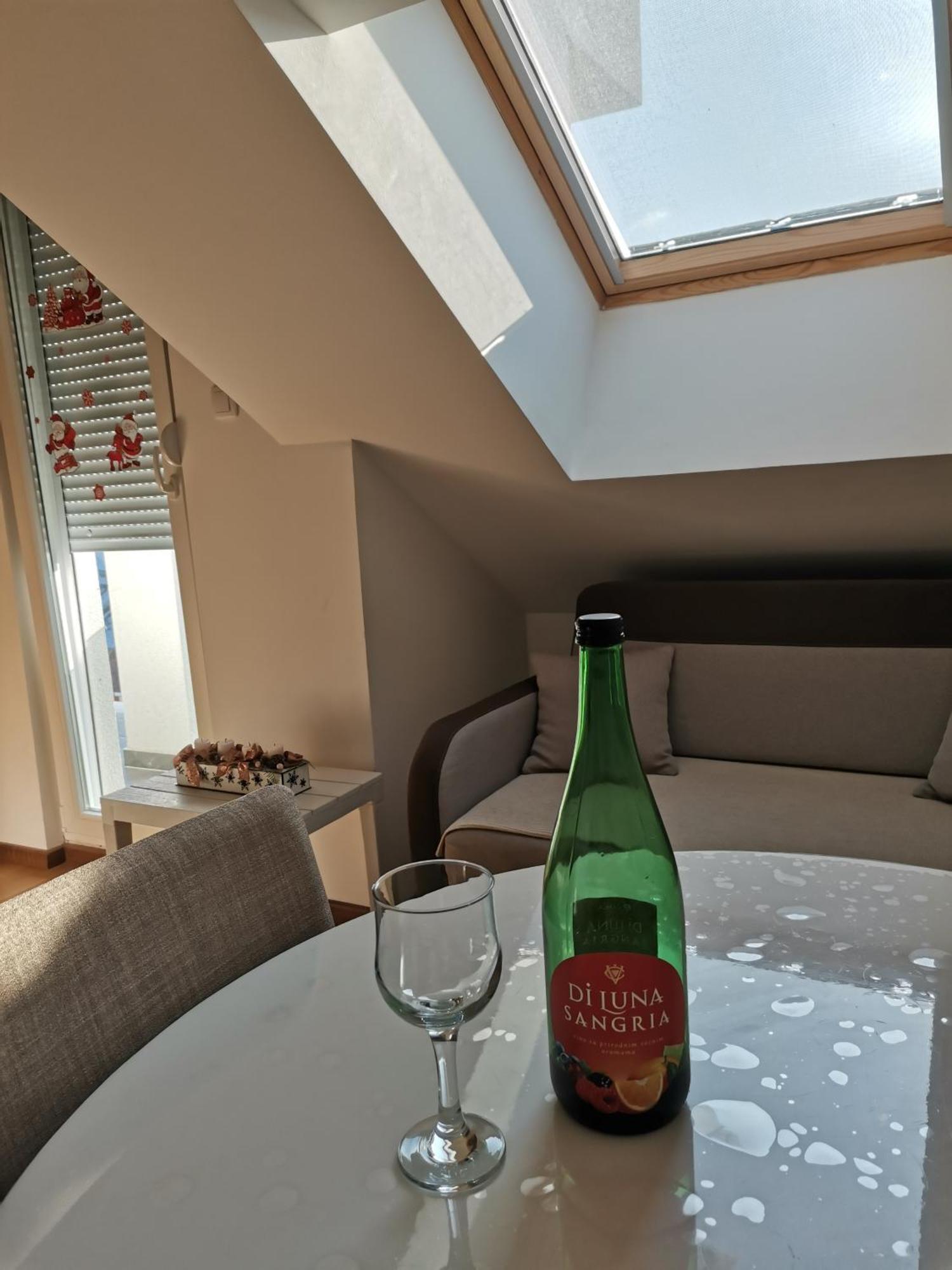 Stan Na Dan M Apartment Novi Sad Ngoại thất bức ảnh